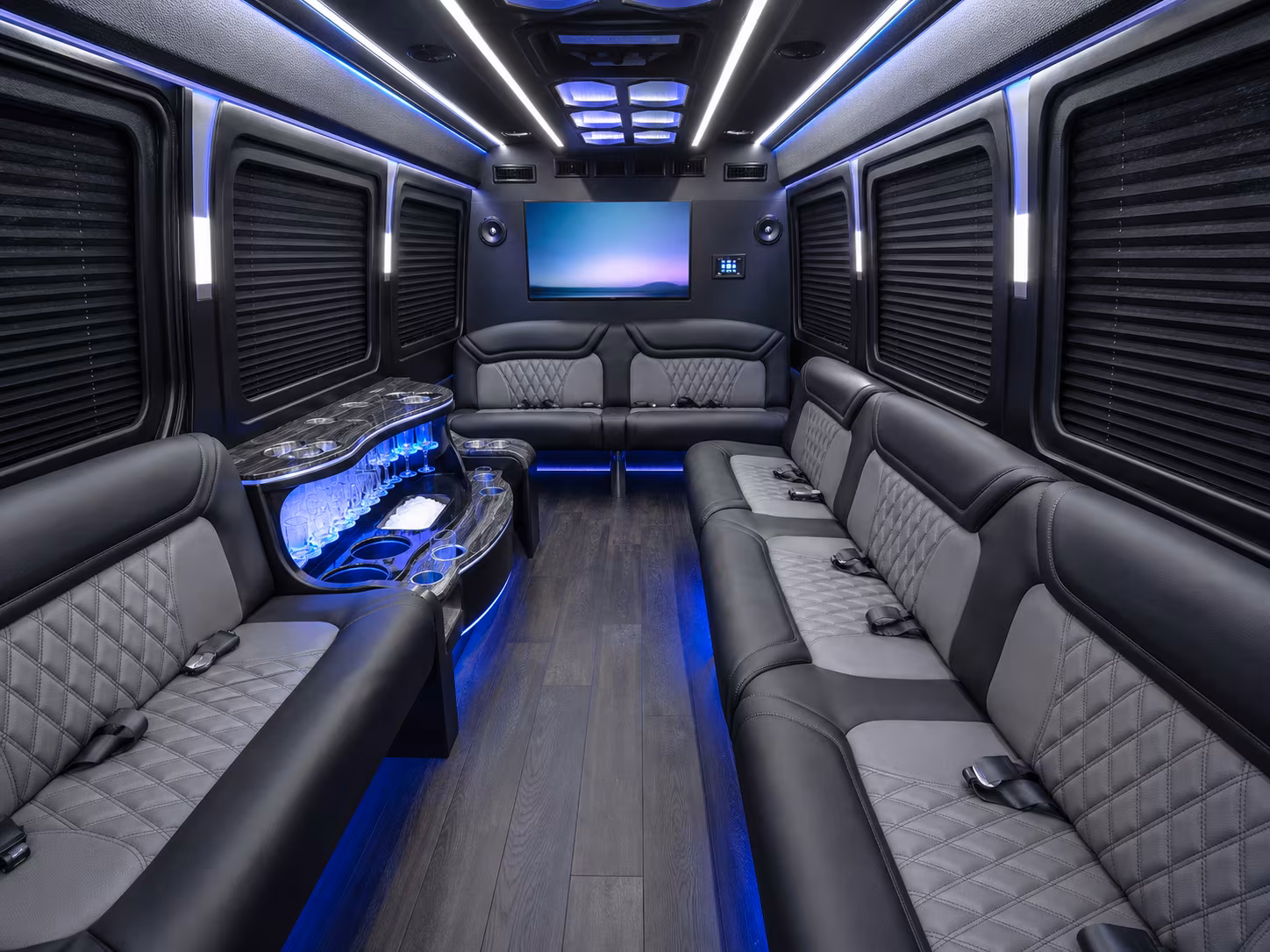 choose the right bus size for your freeport workforce