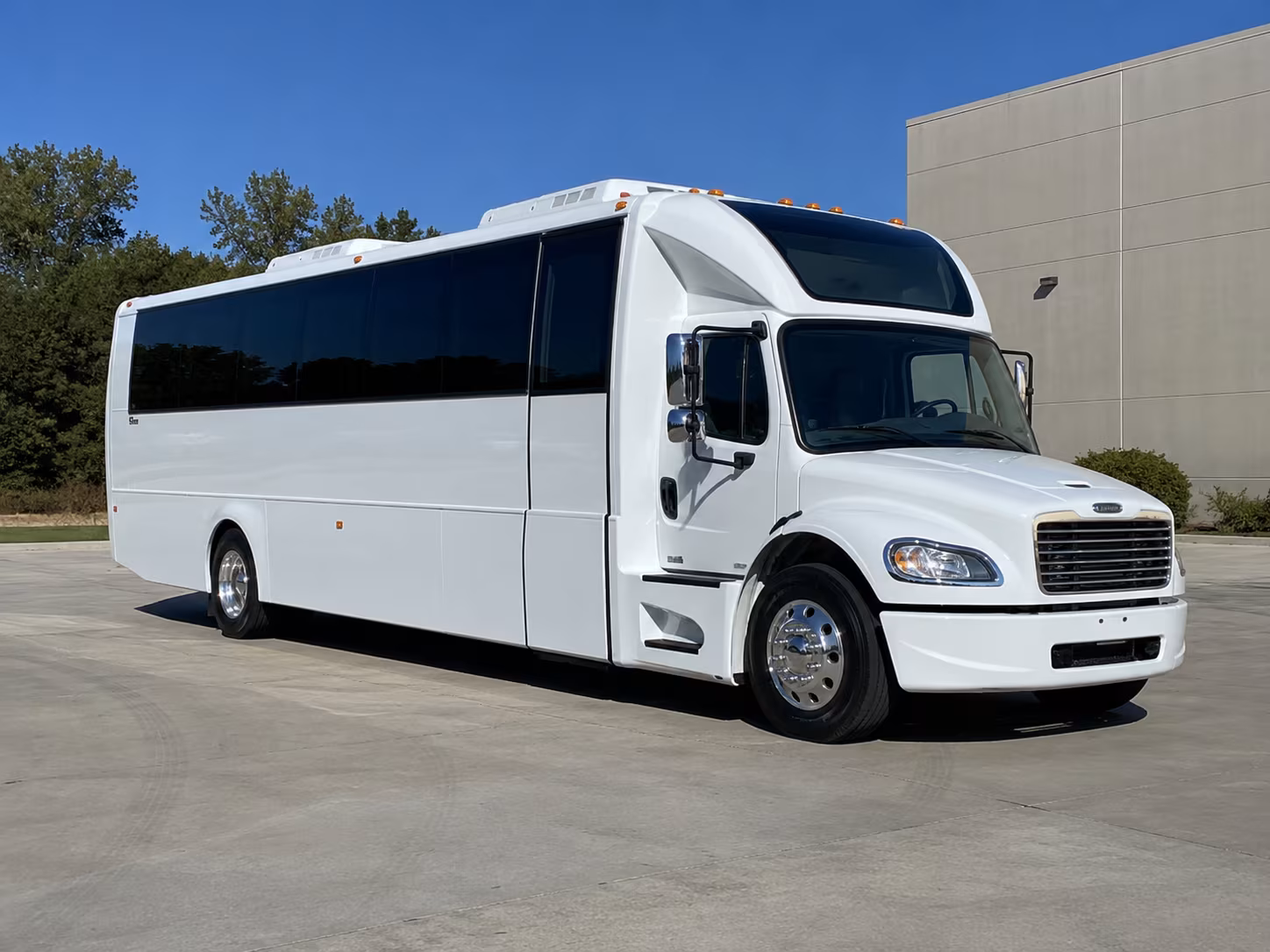freeport 28 passenger party bus