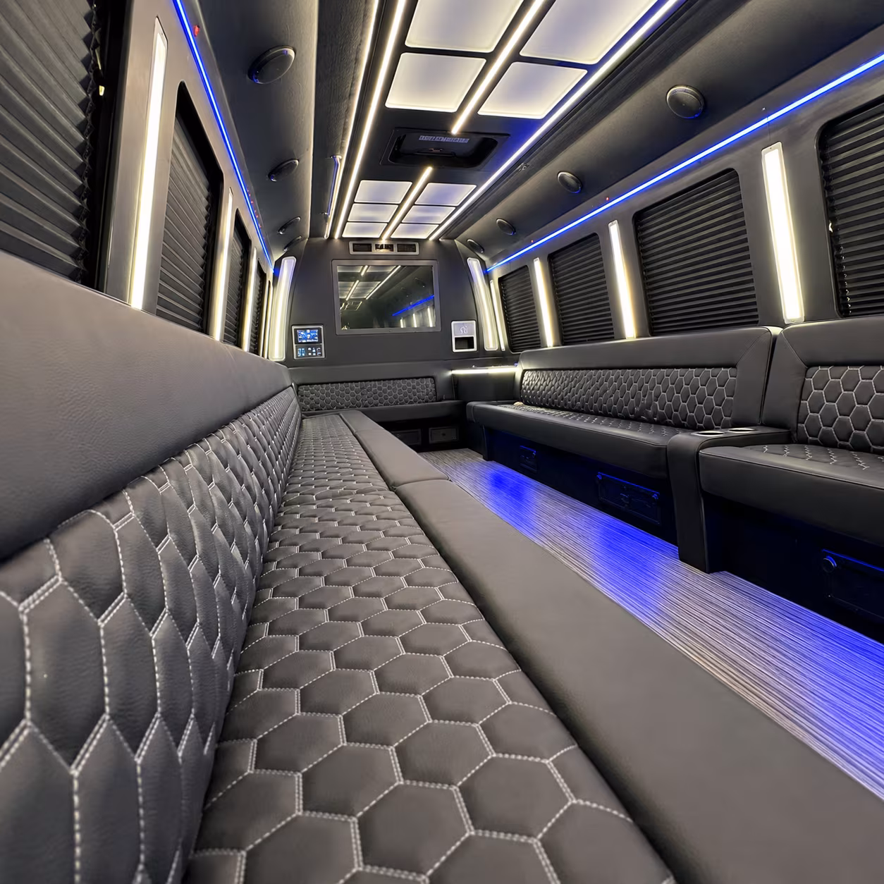 rockville centre bus rentals